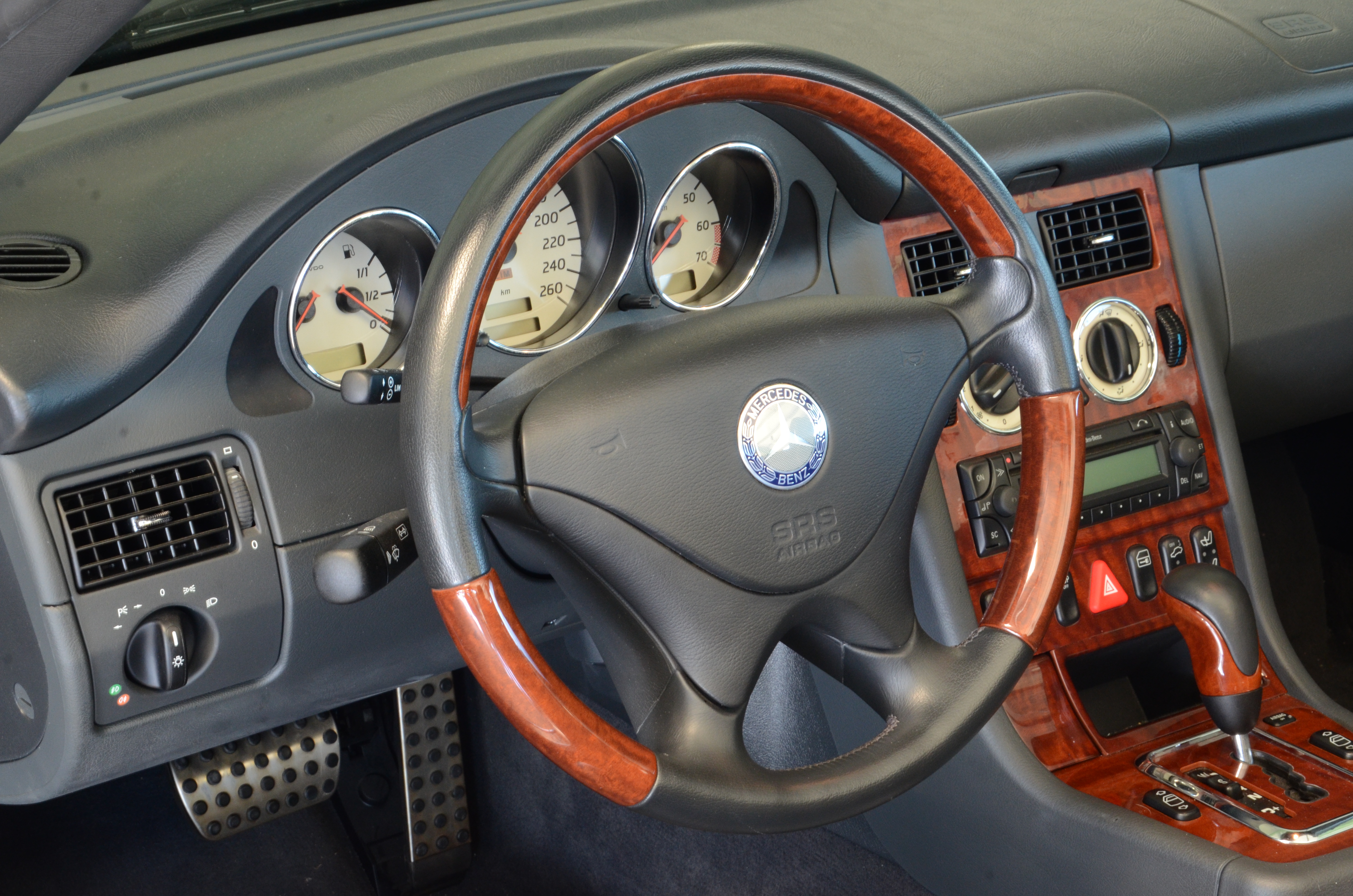 Mercedes SLK 320