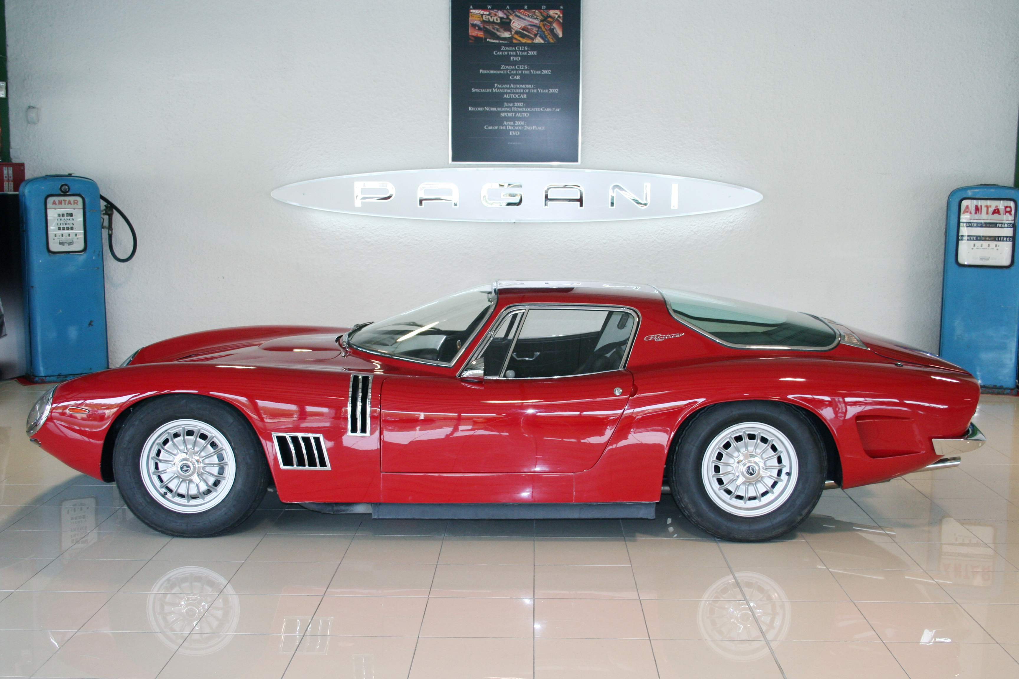 Bizzarini 5300 GT Strada