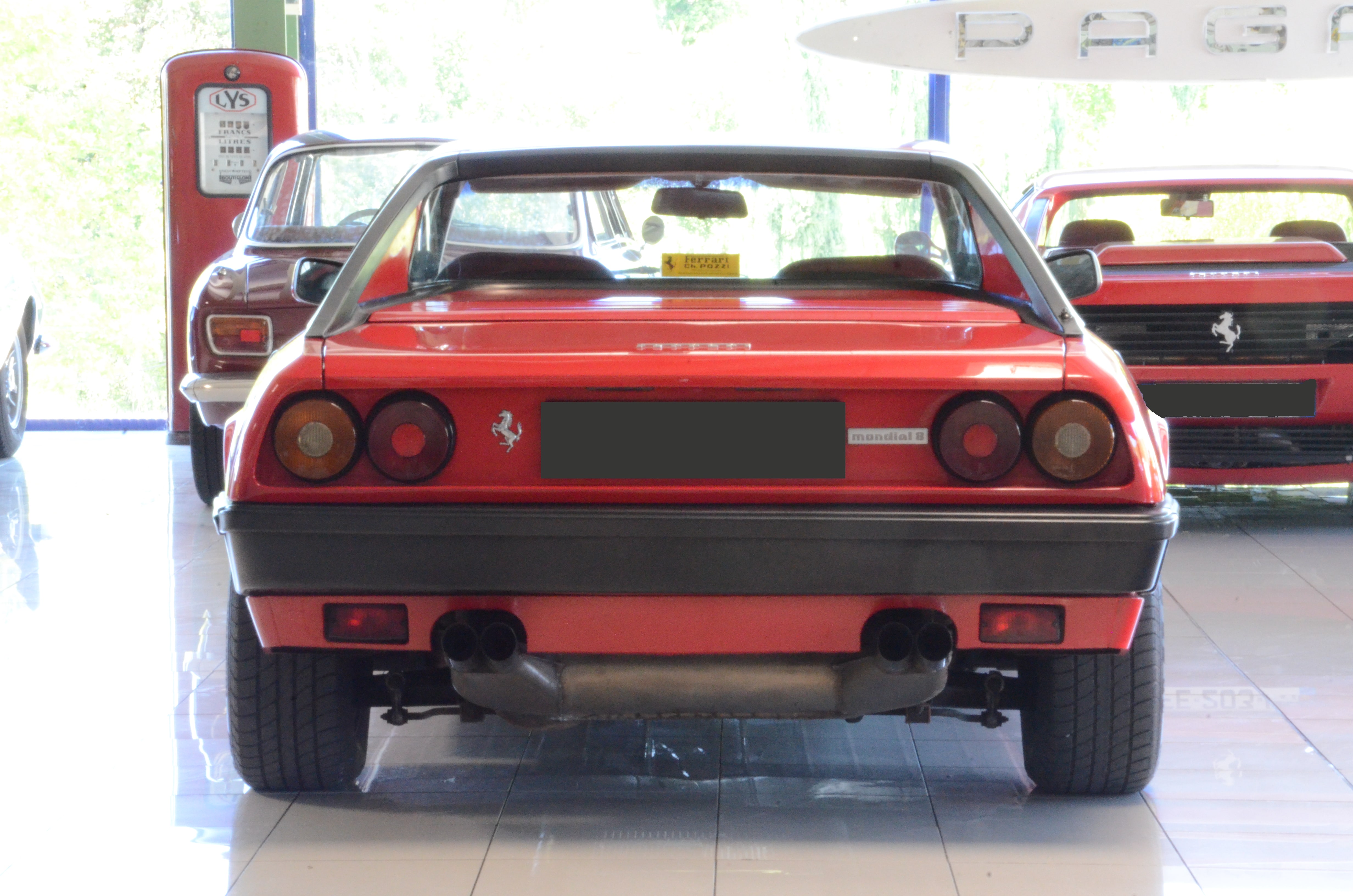 Ferrari Mondial