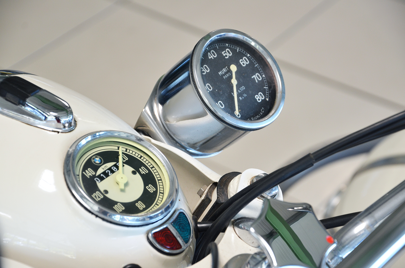 BMW R69S Side car