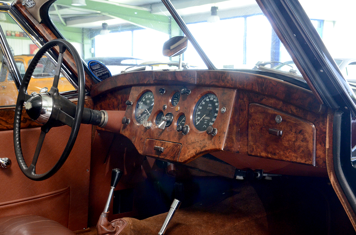 Jaguar XK120 DHC
