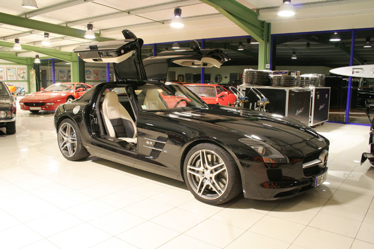 Mercedes SLS