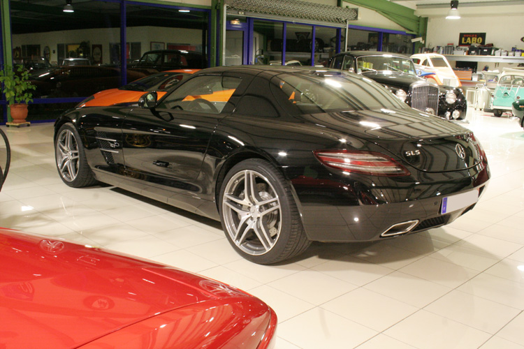 Mercedes SLS