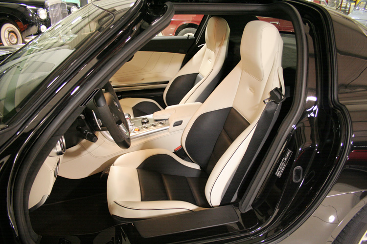 Mercedes SLS