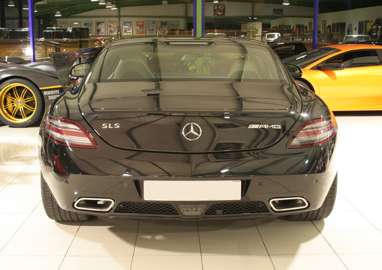 Mercedes SLS